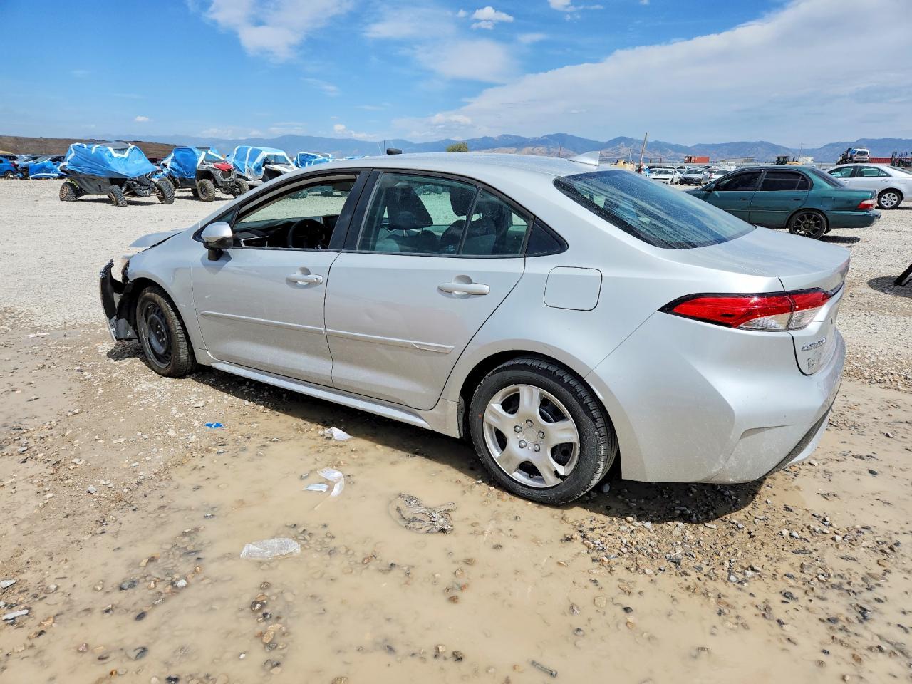 2021 TOYOTA COROLLA LE — Фото 2 из 13