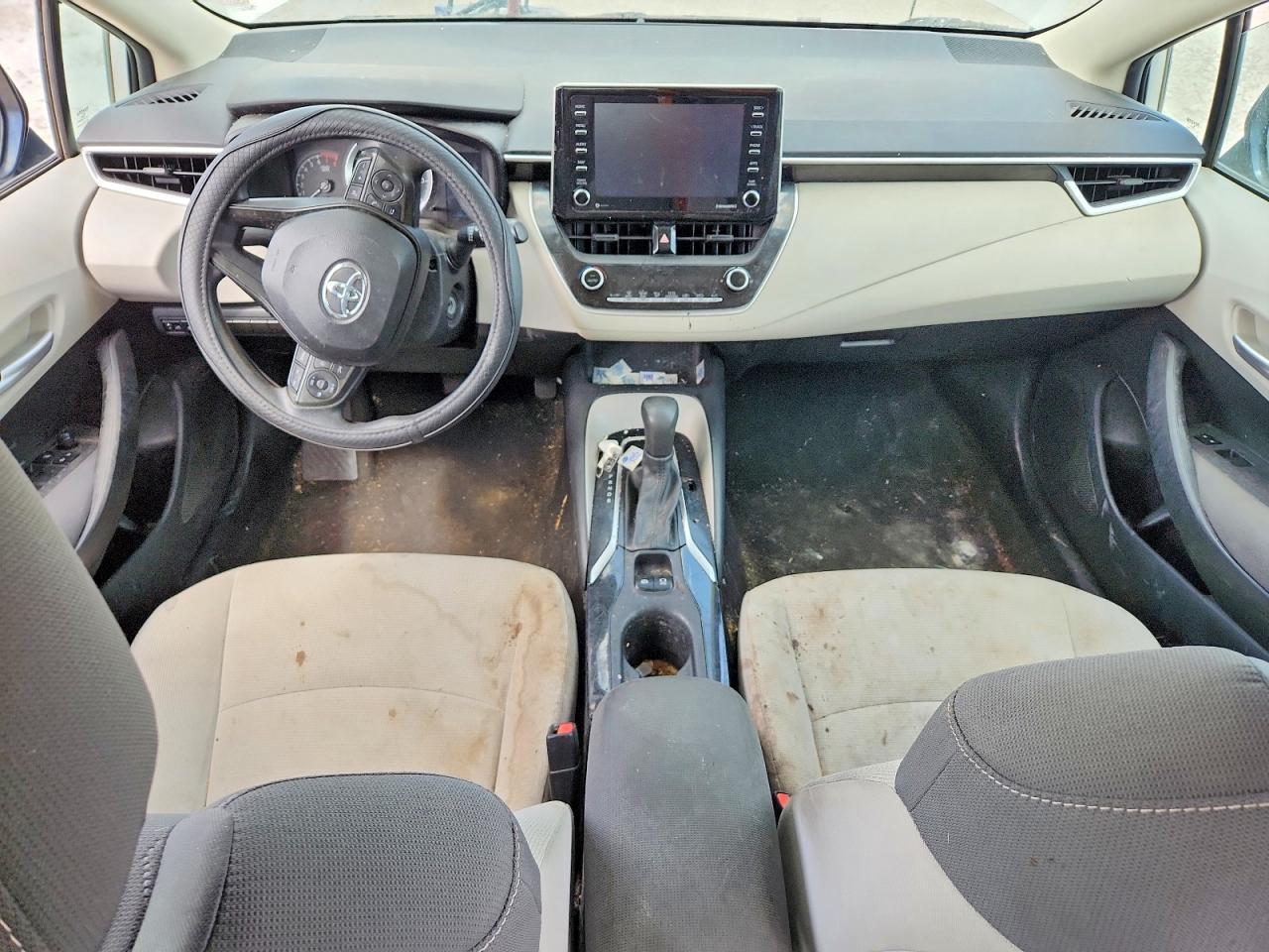 2021 TOYOTA COROLLA LE — Фото 8 из 13