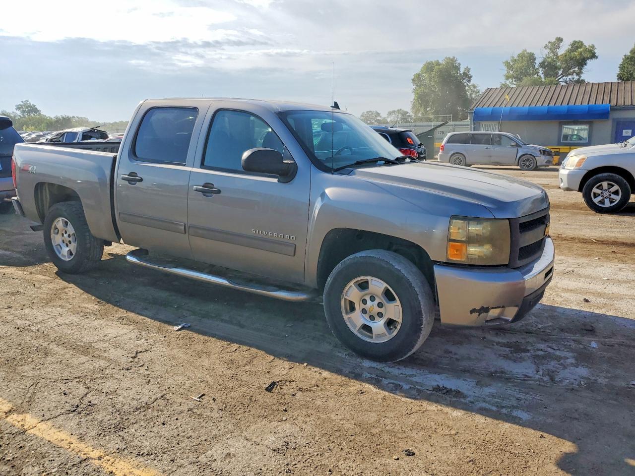 1GCPKSE7XCF211640 2012 CHEVROLET SILVERADO photo no. 4