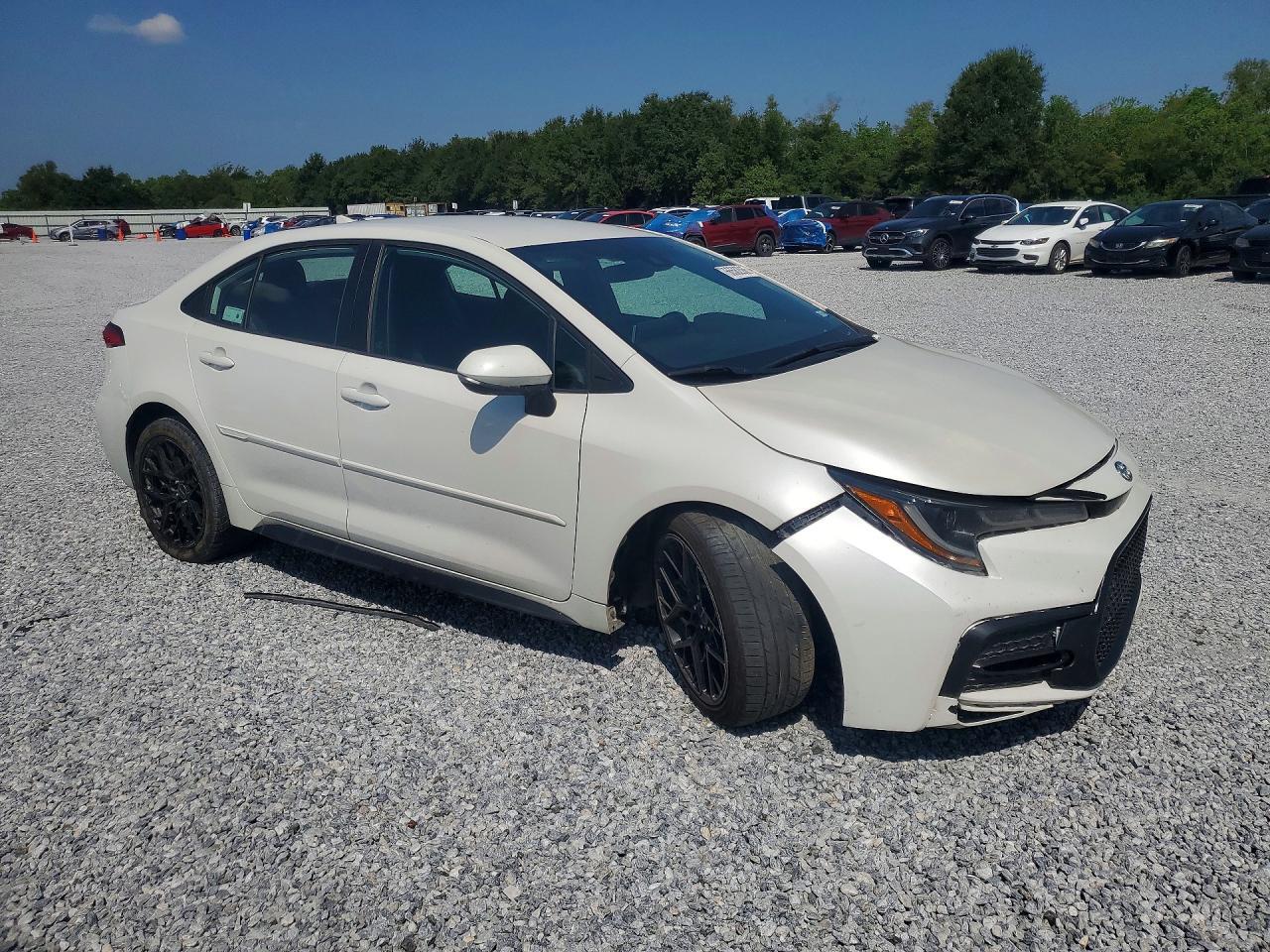 2020 TOYOTA COROLLA SE — Фото 4 из 13
