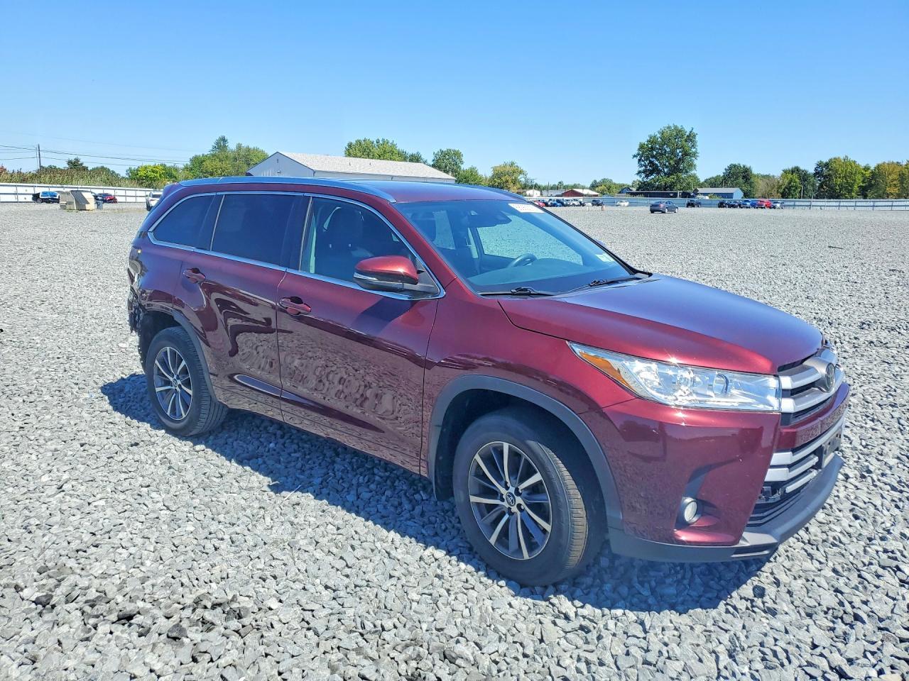 2018 TOYOTA HIGHLANDER XLE — Фото 4 из 13