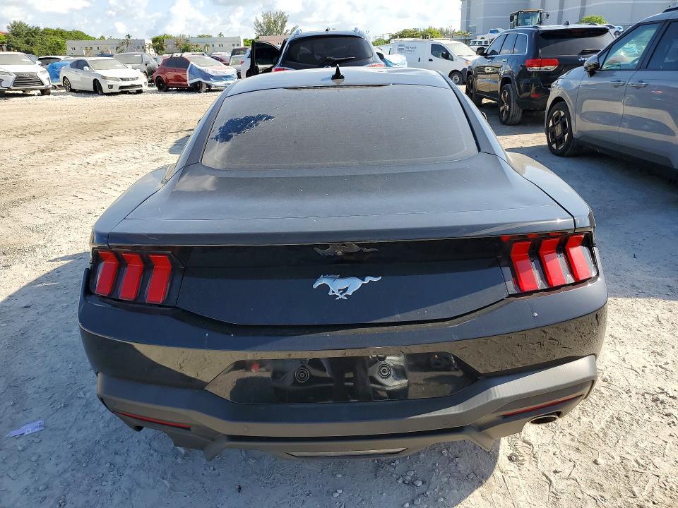 2024 FORD MUSTANG — Фото 6 из 12