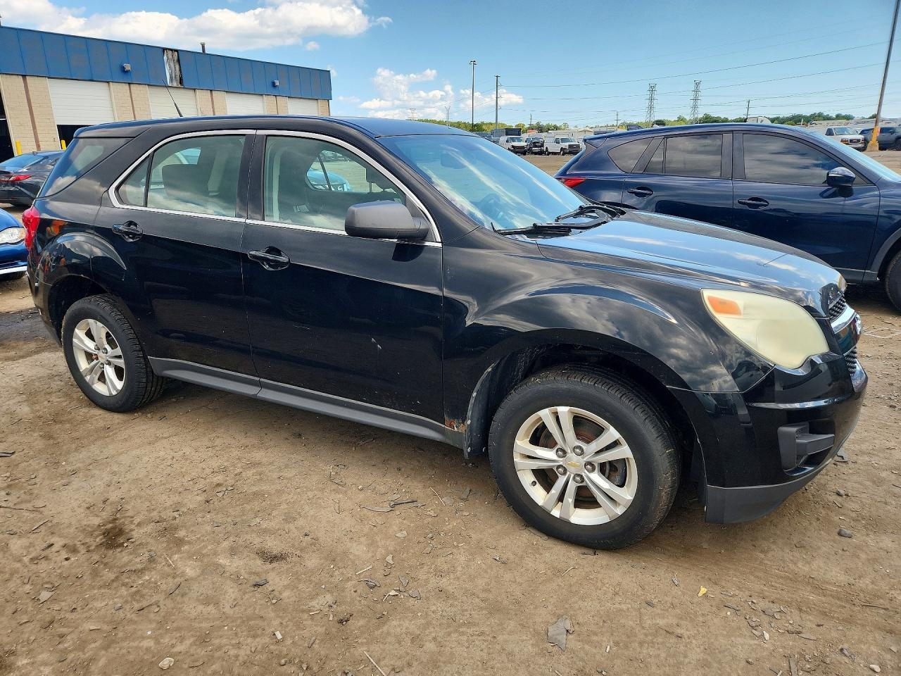 2011 CHEVROLET EQUINOX LS — Фото 4 из 13