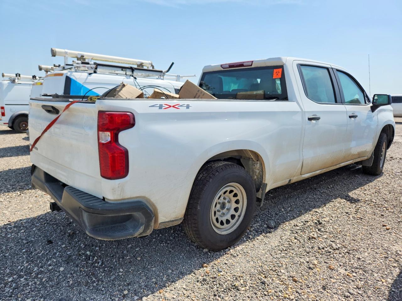 3GCPDAEK9RG415880 2024 CHEVROLET SILVERADO photo no. 3