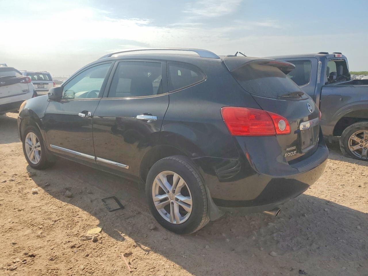 2012 NISSAN ROGUE SV — Фото 2 из 12
