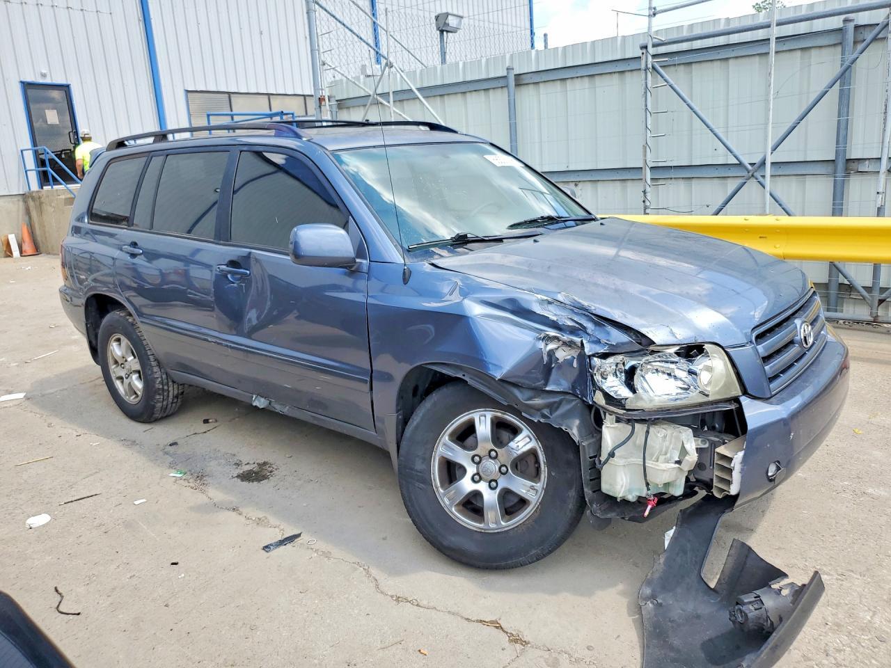 2007 TOYOTA HIGHLANDER BASE — Фото 4 из 13