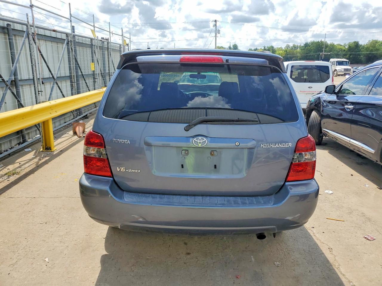 2007 TOYOTA HIGHLANDER BASE — Фото 6 из 13