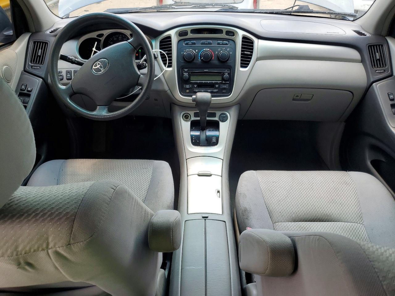 2007 TOYOTA HIGHLANDER BASE — Фото 8 из 13