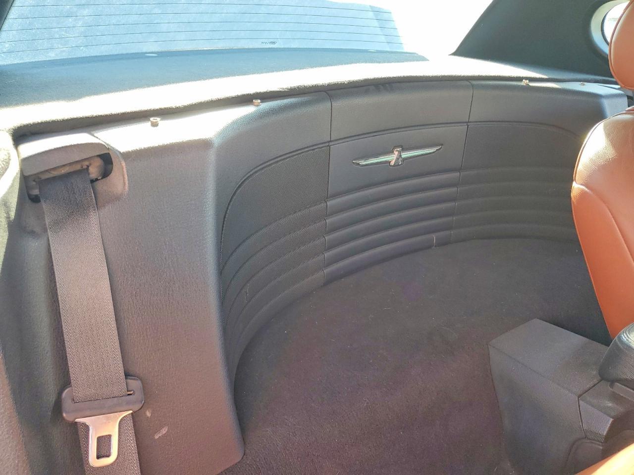 1FAHP60A23Y106651 2003 FORD THUNDERBIRD photo no. 10