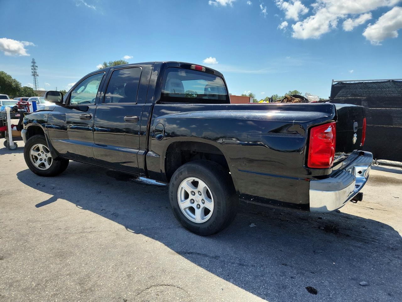 1D7HE48KX5S186696 2005 DODGE DAKOTA photo no. 2