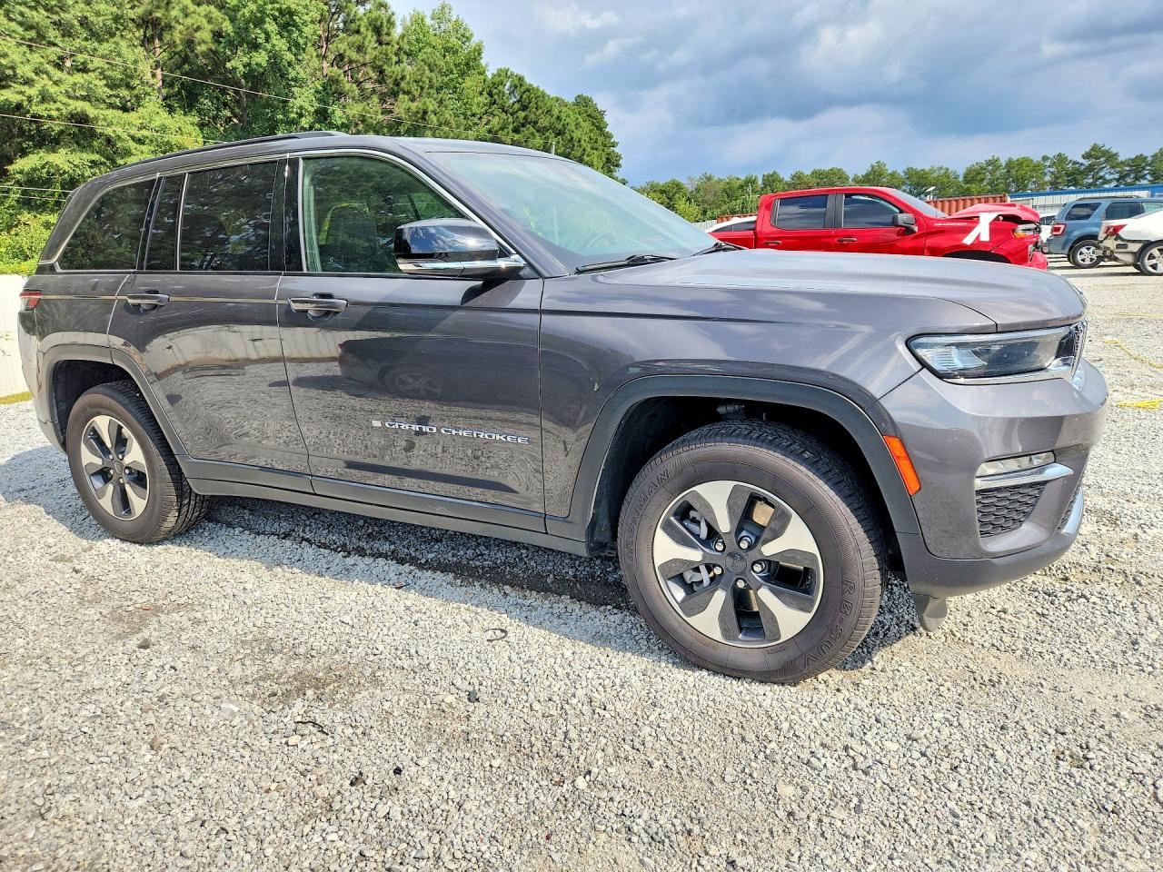 2024 JEEP GRAND CHEROKEE LIMITED 4XE — Фото 4 из 13