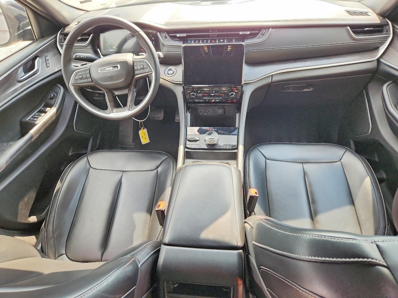 2024 JEEP GRAND CHEROKEE LIMITED 4XE — Фото 8 из 13