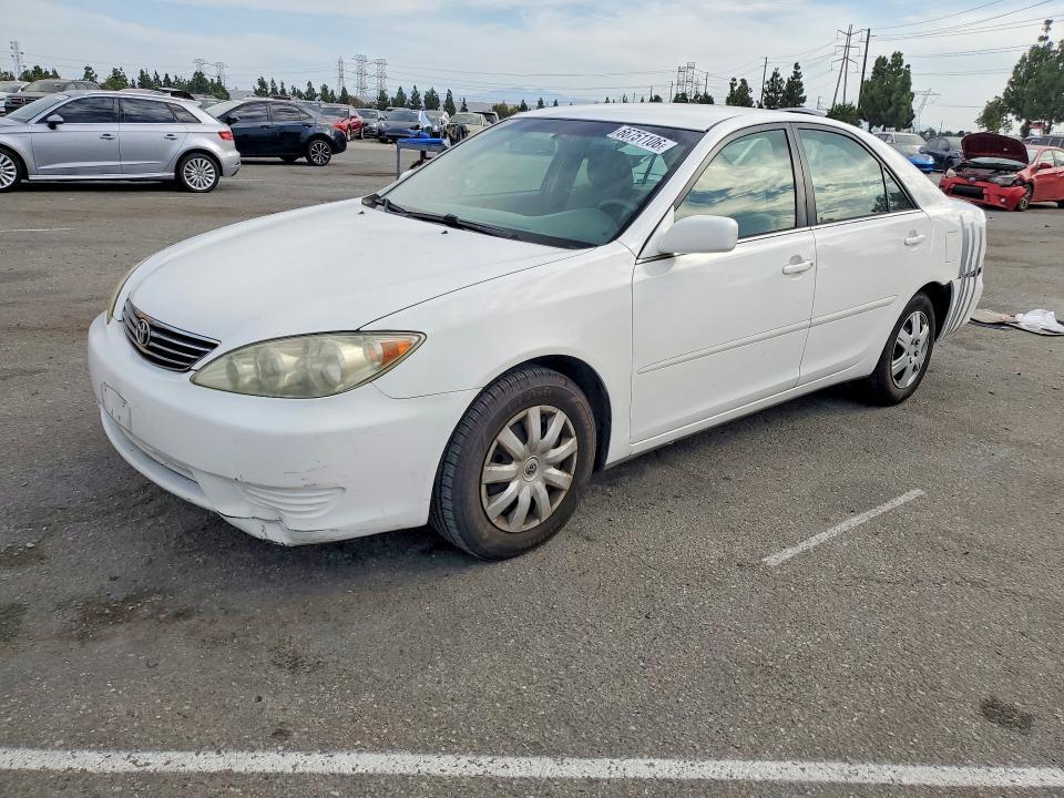 2005 TOYOTA CAMRY 4T1BE32K55U399266