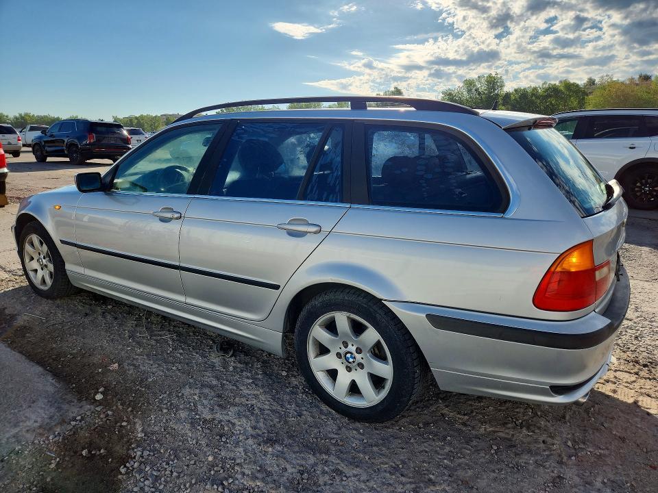 2002 BMW 325 XIT — Фото 2 из 13