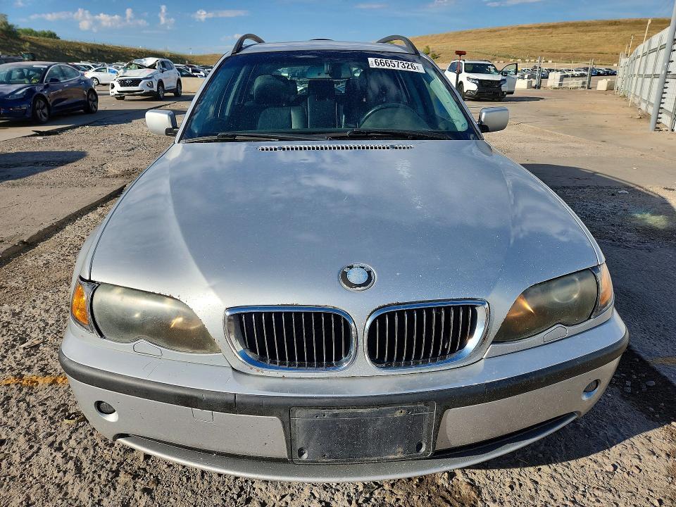 2002 BMW 325 XIT — Фото 5 из 13