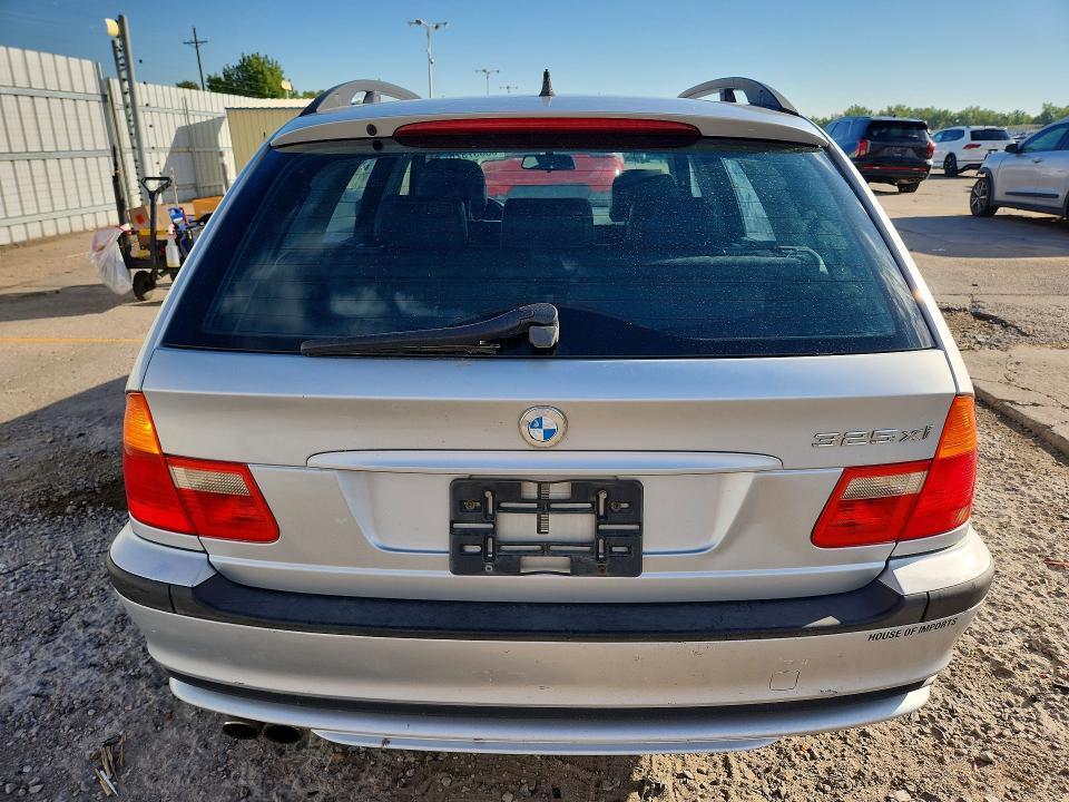 2002 BMW 325 XIT — Фото 6 из 13