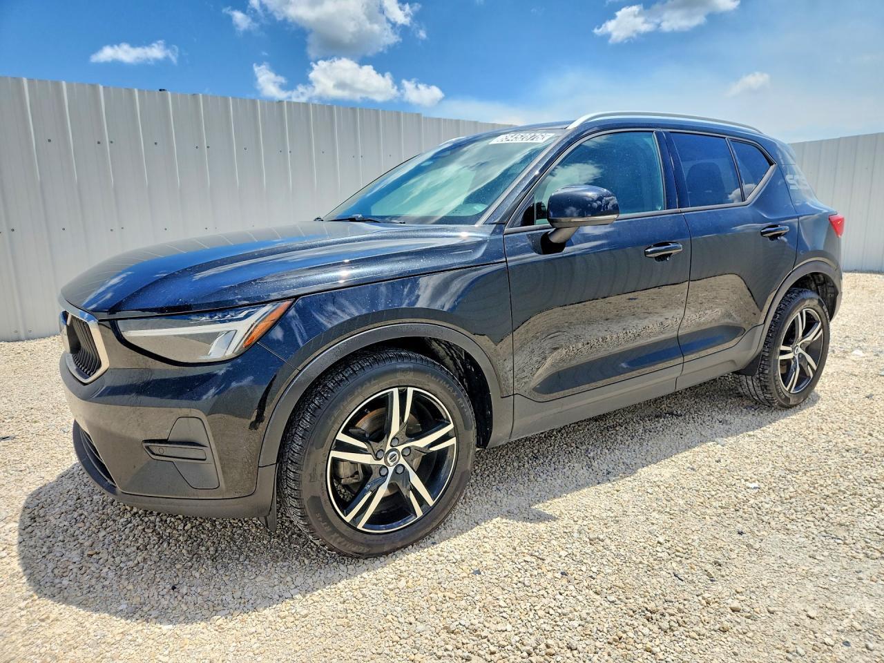 2023 VOLVO XC40 YV4K92HK0P2958891