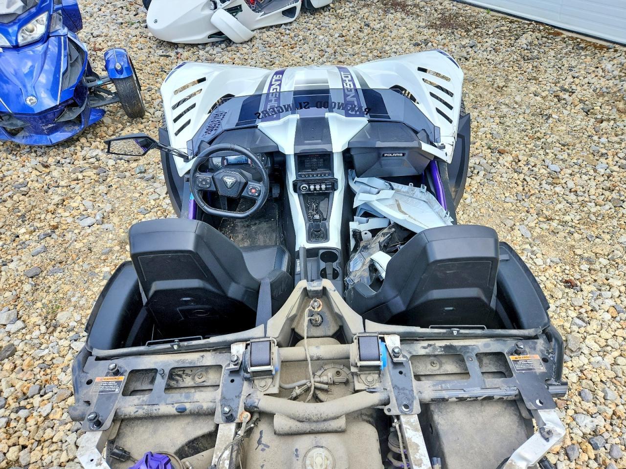 2024 POLARIS SLINGSHOT R — Фото 6 из 8