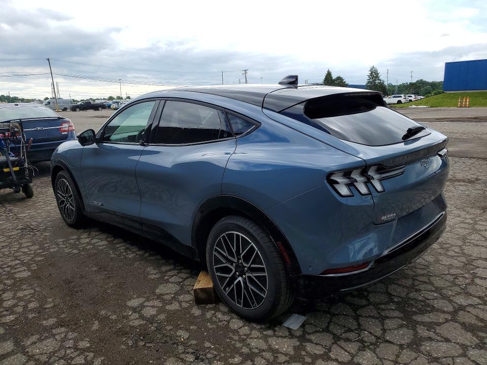 2024 FORD MUSTANG MACH-E PREMIUM — Фото 2 из 13