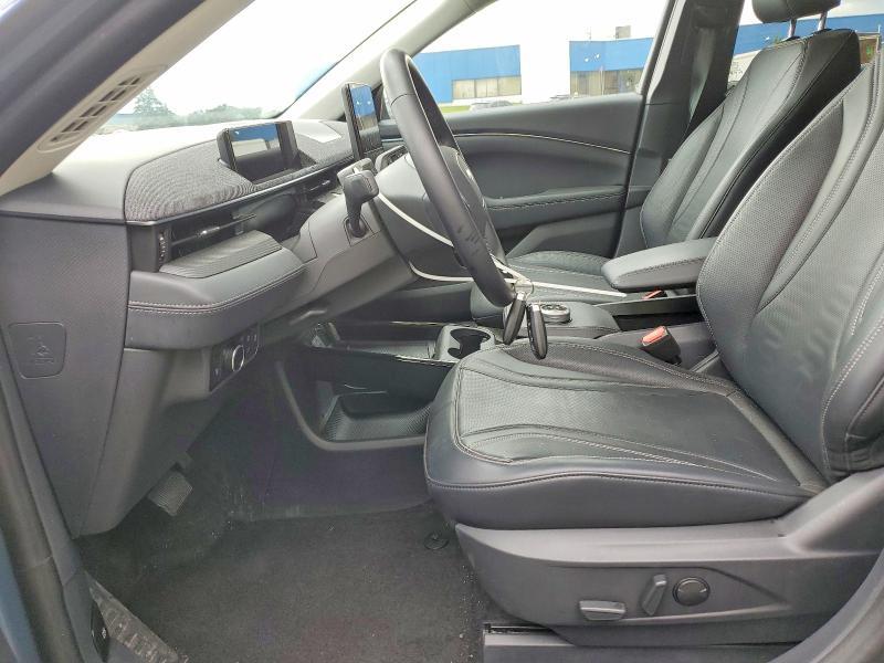 2024 FORD MUSTANG MACH-E PREMIUM — Фото 7 из 13