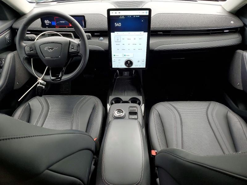 2024 FORD MUSTANG MACH-E PREMIUM — Фото 8 из 13