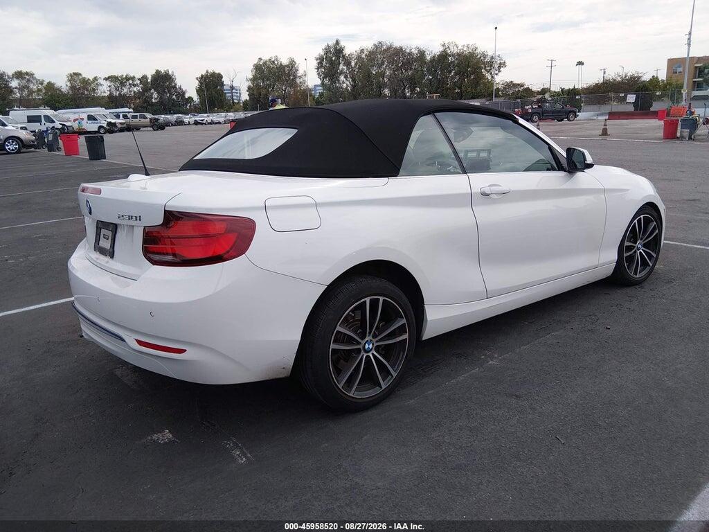 WBA2M7C01L7E41875 2020 BMW 230I photo no. 4