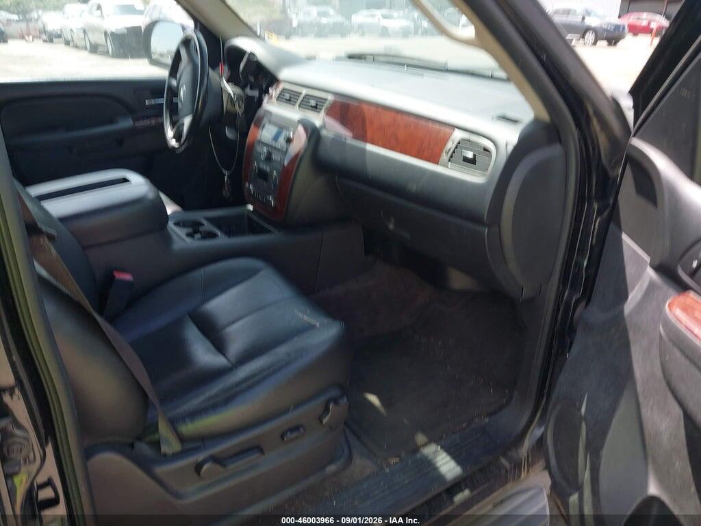 1GNSKJE7XER119229 2014 CHEVROLET SUBURBAN 1500 photo no. 5