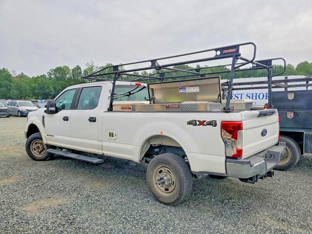 1FT7W3BT3KEG49559 2019 FORD F350 photo no. 2