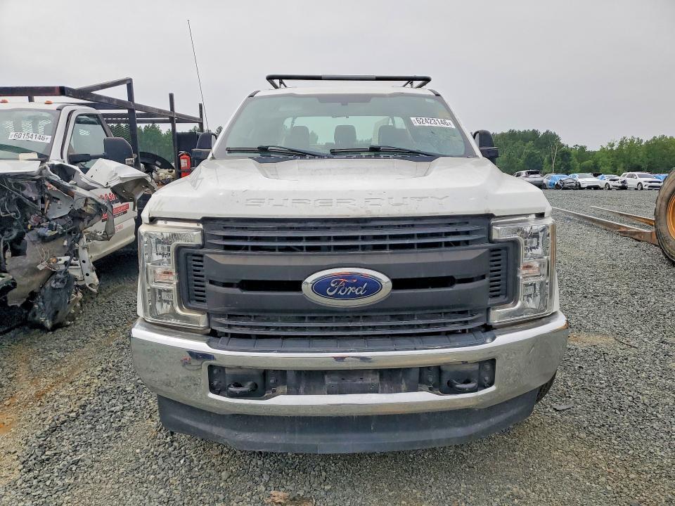 1FT7W3BT3KEG49559 2019 FORD F350 photo no. 5