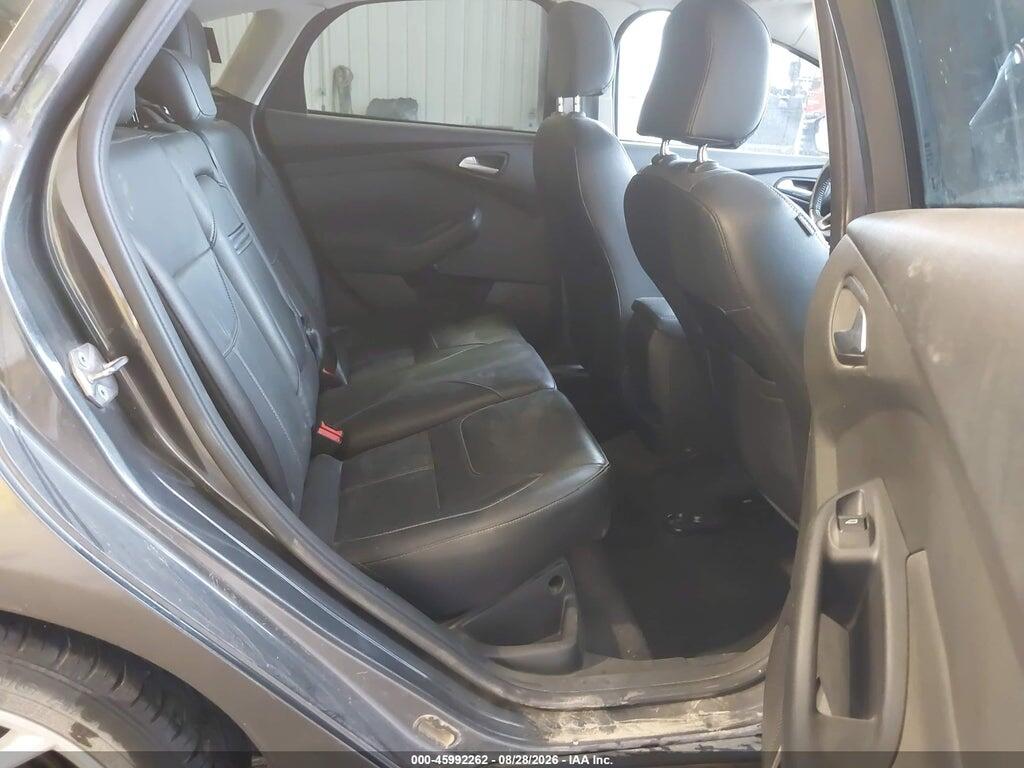 1FADP3K23FL318768 2015 FORD FOCUS photo no. 8