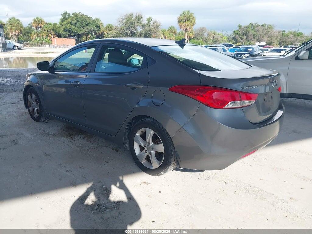 5NPDH4AE5DH339745 2013 HYUNDAI ELANTRA photo no. 3