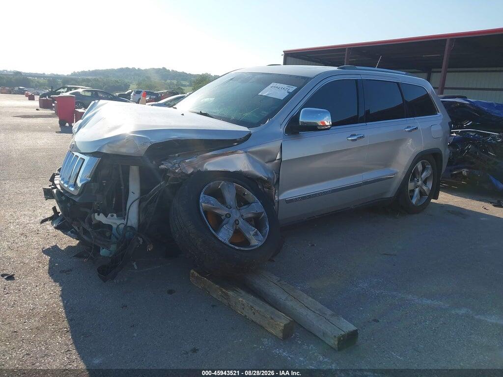 1C4RJFCT2DC524929 2013 JEEP GRAND CHEROKEE photo no. 2