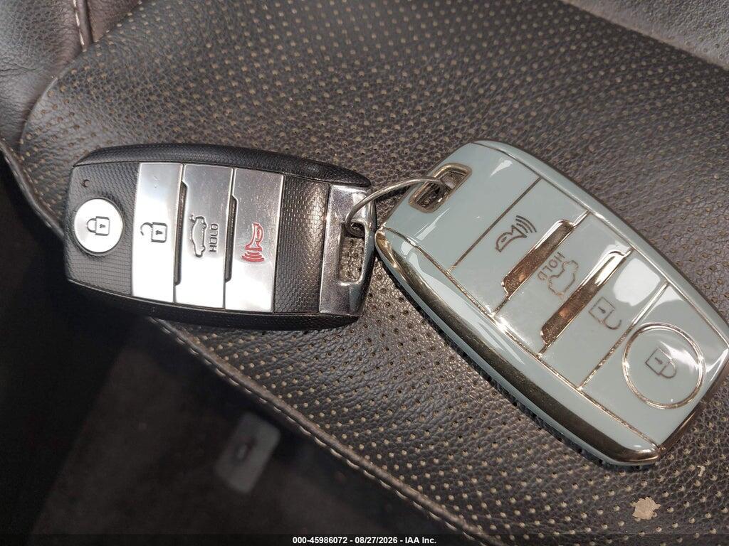3KPFN4A85HE005267 2017 KIA FORTE photo no. 11