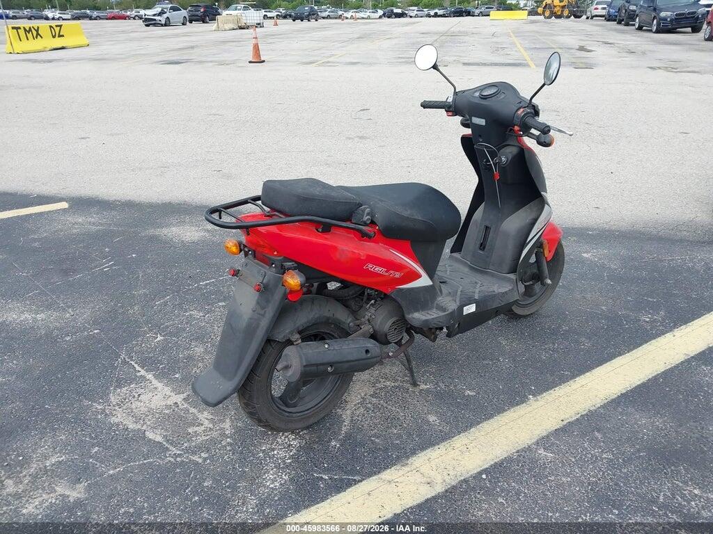 LC2U6A026MC000528 2021 KYMCO USA INC AGILITY photo no. 4