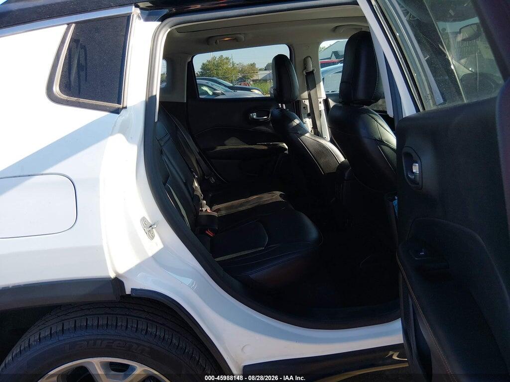 3C4NJDCB2JT190346 2018 JEEP COMPASS photo no. 8