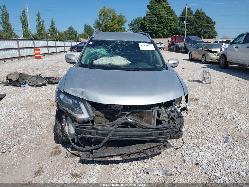 KNMAT2MT1HP537703 2017 NISSAN ROGUE photo no. 12
