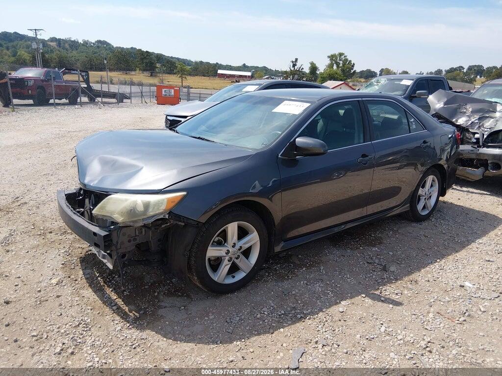 4T1BF1FK4DU267786 2013 TOYOTA CAMRY photo no. 2