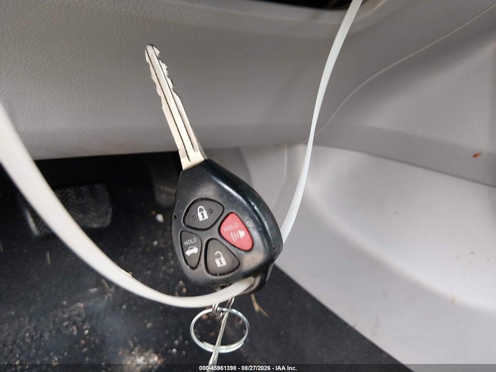 2T1BU4EE7DC951137 2013 TOYOTA COROLLA photo no. 11