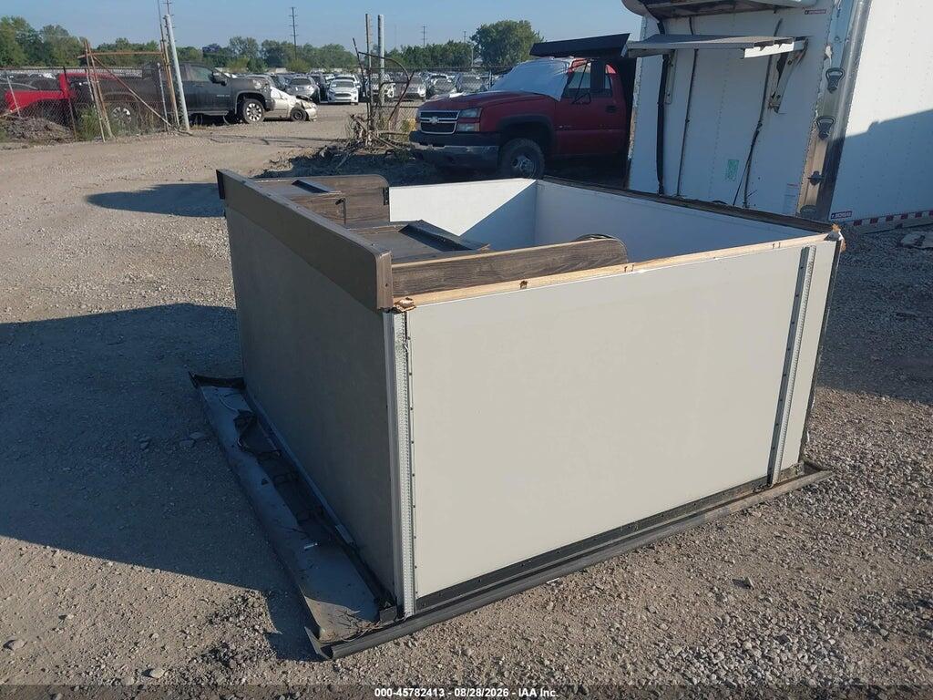 1SABS0BT1L3YH5056 2020 STARCRAFT OTHER photo no. 11