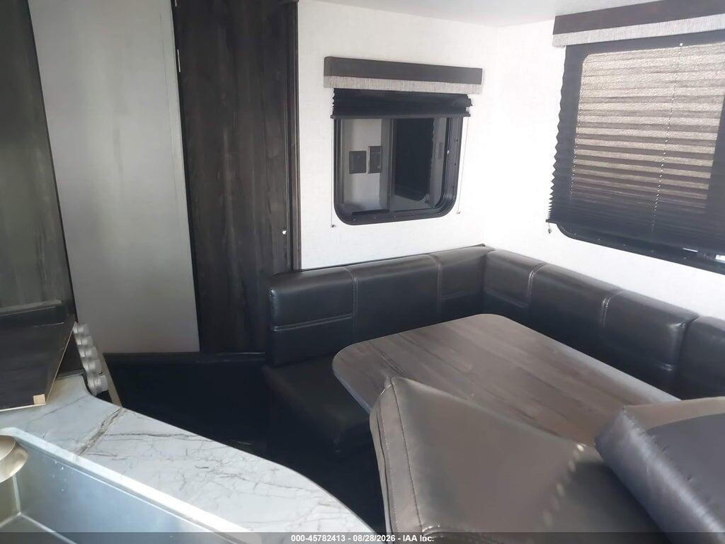 1SABS0BT1L3YH5056 2020 STARCRAFT OTHER photo no. 5
