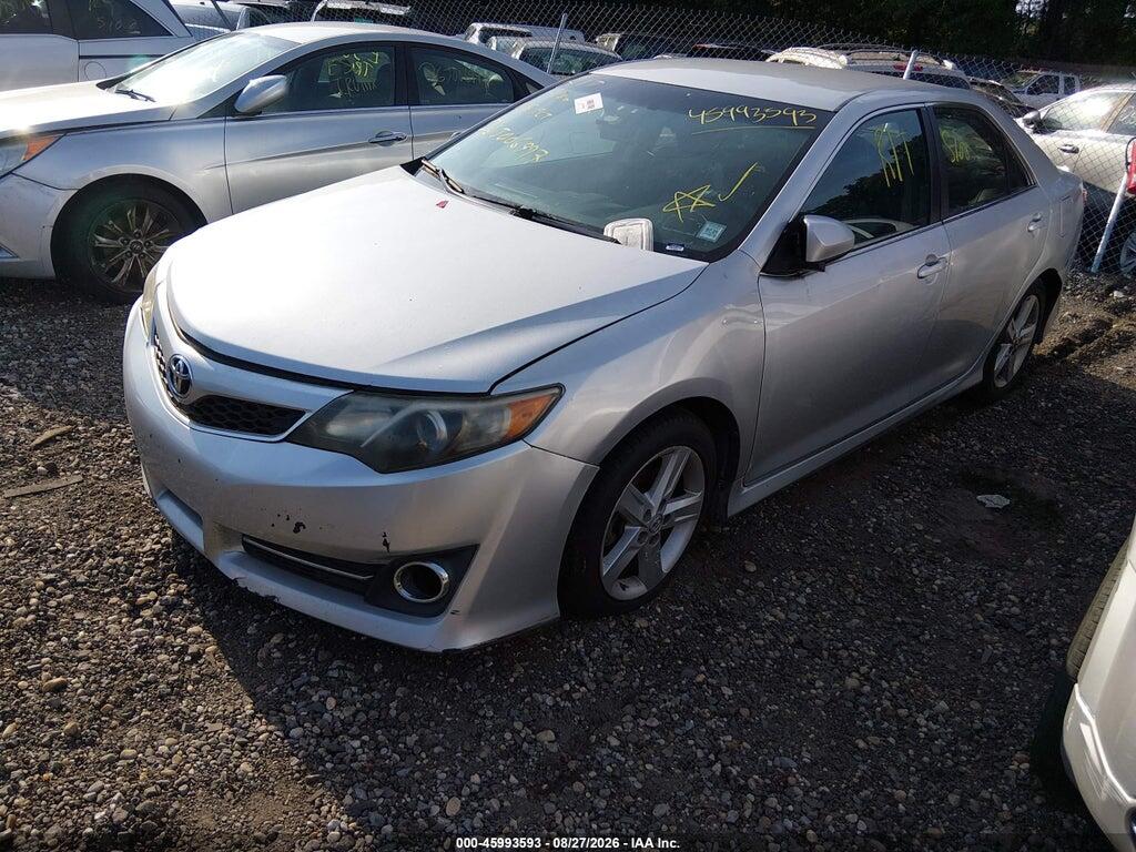 4T1BF1FK4EU446184 2014 TOYOTA CAMRY photo no. 2