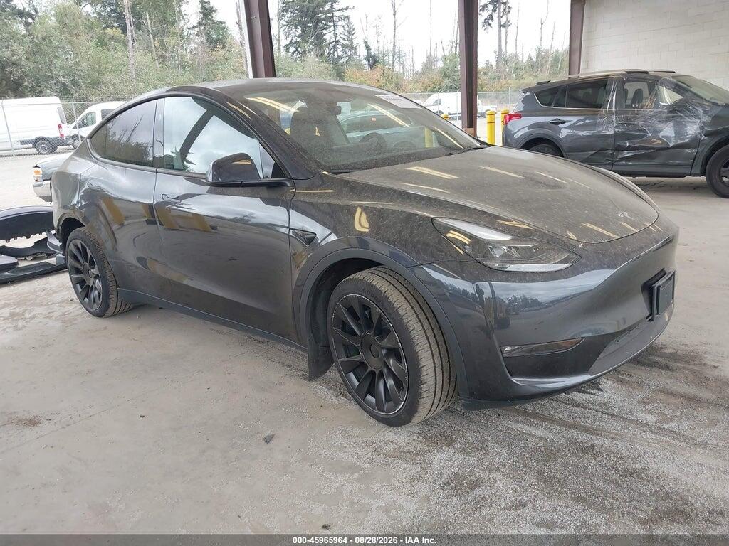2024 TESLA MODEL Y 7SAYGDEE7RF047764