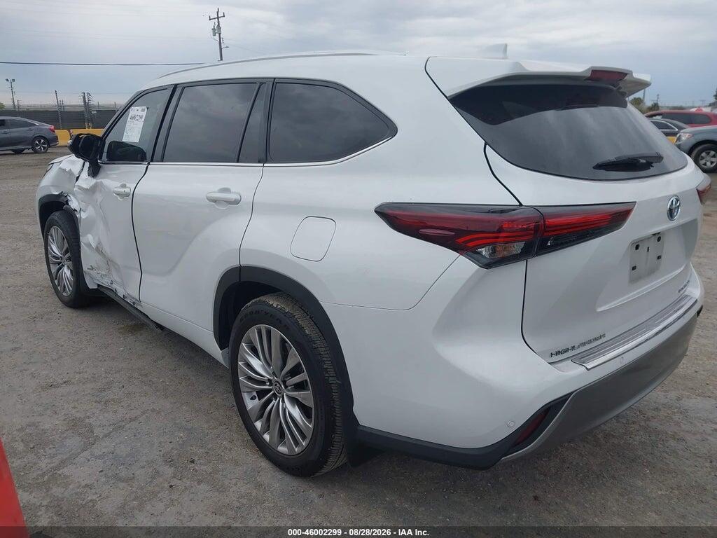 5TDEBRCH9RS628445 2024 TOYOTA HIGHLANDER HYBRID photo no. 3