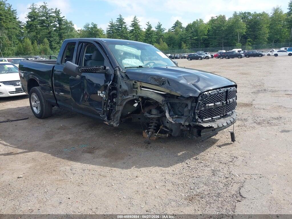 2018 RAM 1500 1C6RR7FG8JS264543