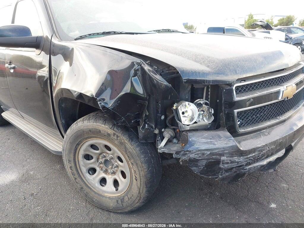 1GNSCHE01BR262509 2011 CHEVROLET SUBURBAN 1500 photo no. 6
