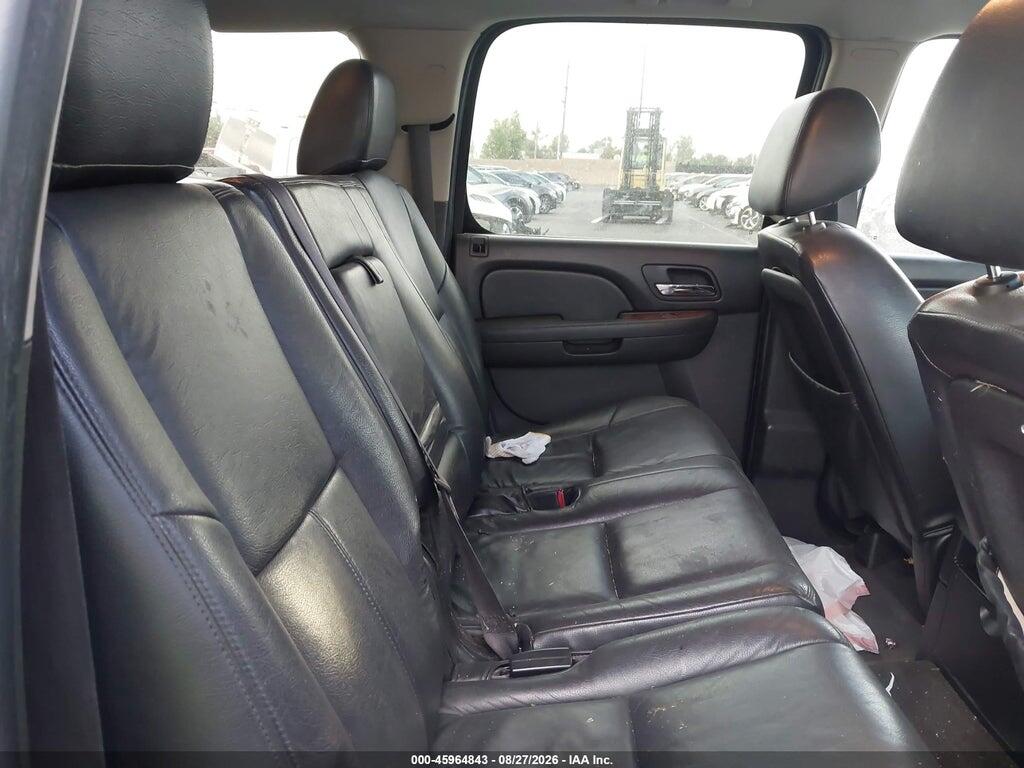 1GNSCHE01BR262509 2011 CHEVROLET SUBURBAN 1500 photo no. 8