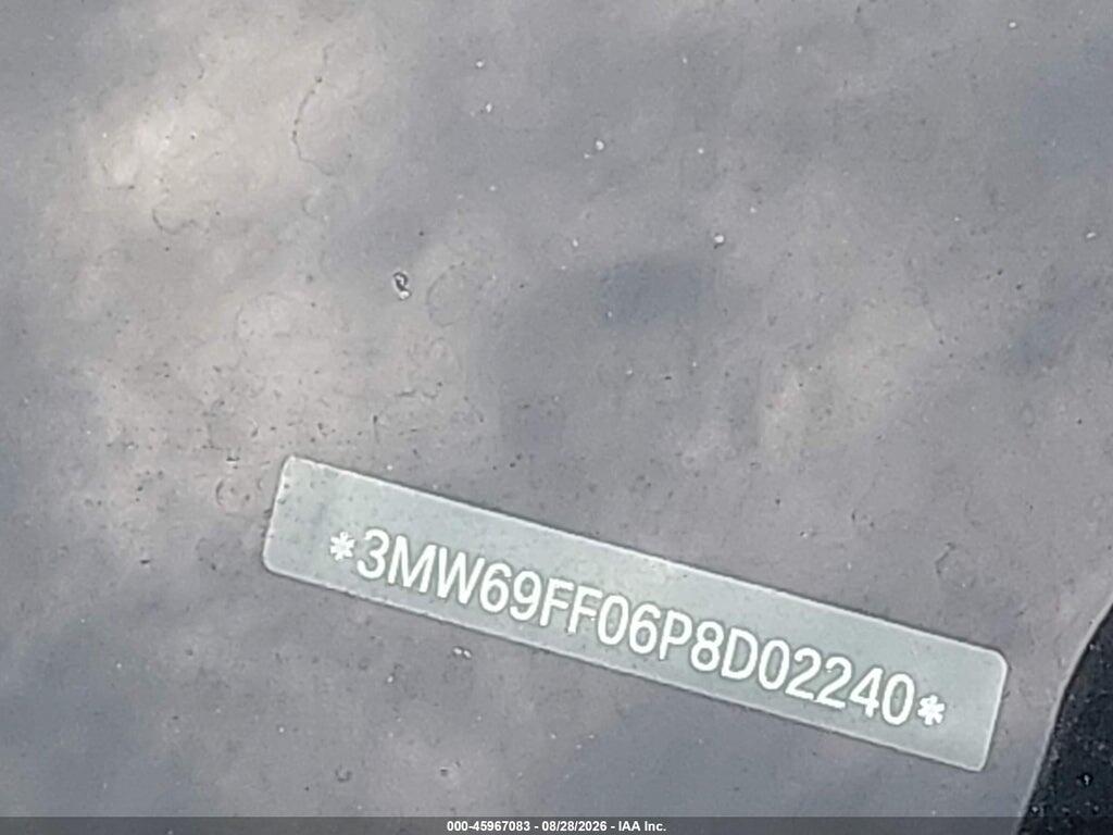 3MW69FF06P8D02240 2023 BMW 330I photo no. 12