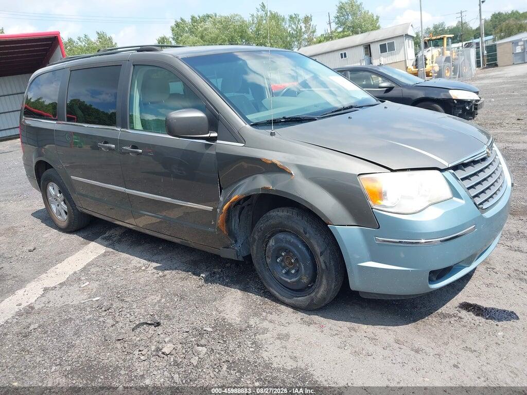 2010 CHRYSLER TOWN & COUNTRY 2A4RR5D15AR239915