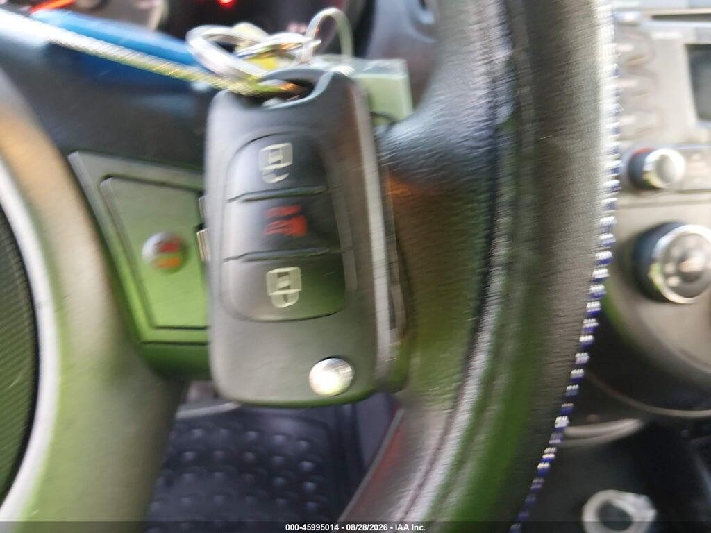 KNDJT2A23B7341832 2011 KIA SOUL photo no. 11