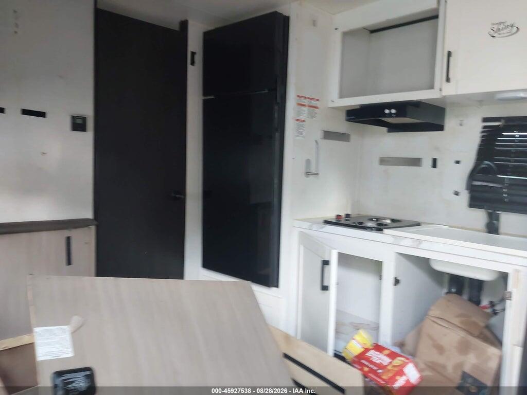 1UJBC0AK5E1YG0163 2026 JAYCO TRAVEL TRLR photo no. 8